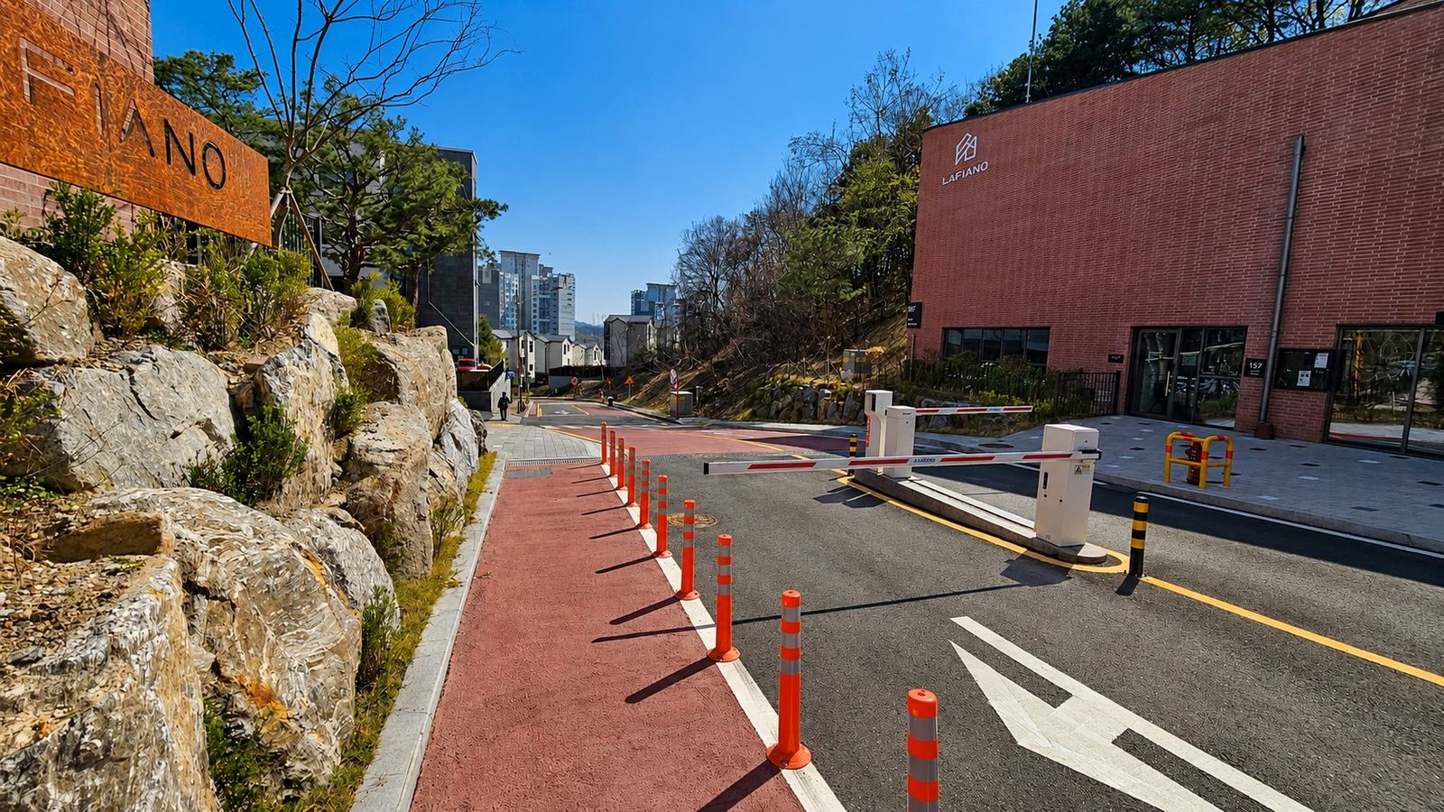 라피아노 용인공세 단지 입구 외관